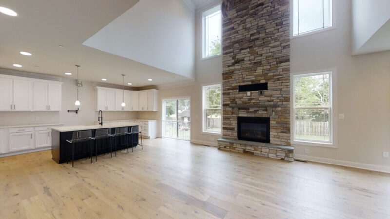 Kitchen & Family Room (2)